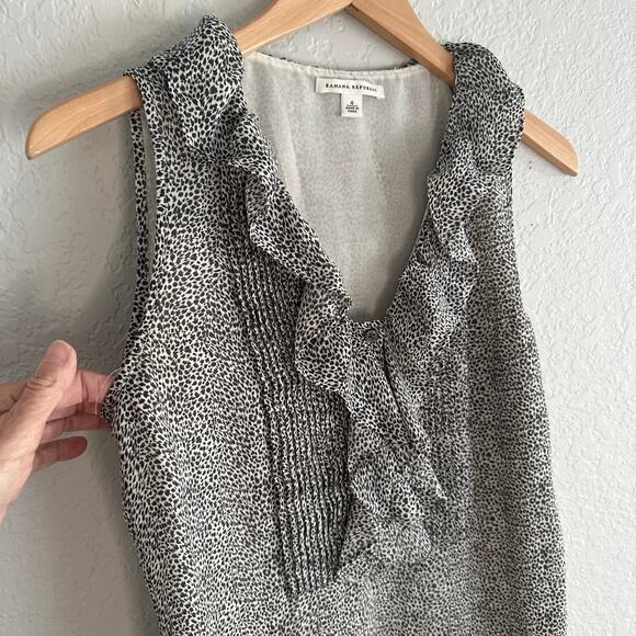 Banana Republic Black White Animal Print Top Summer Sleeveless Ruffle Side Zip - Picture 2 of 5